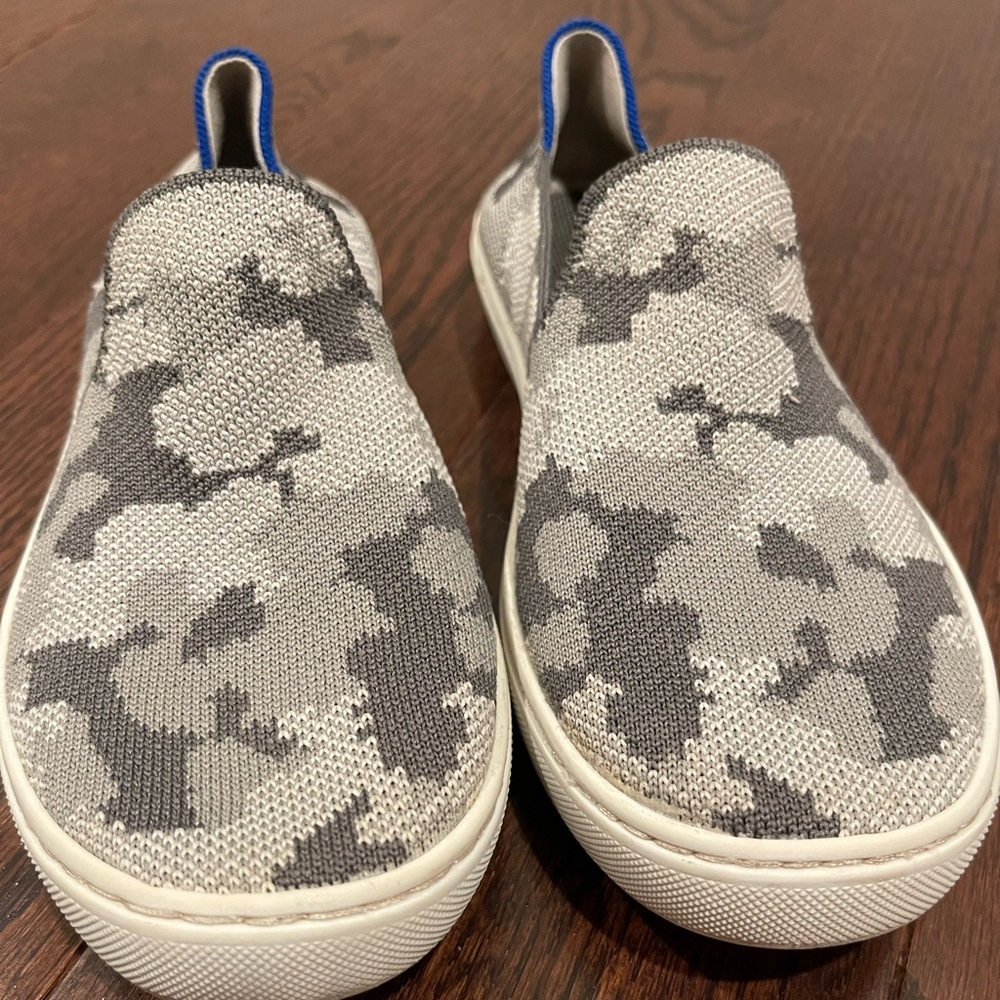 Rothy’s kids Gray camouflage sneakers